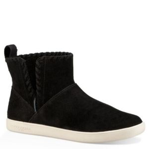 New !!! Koolaburra by UGG Rylee Mini Boot size 6